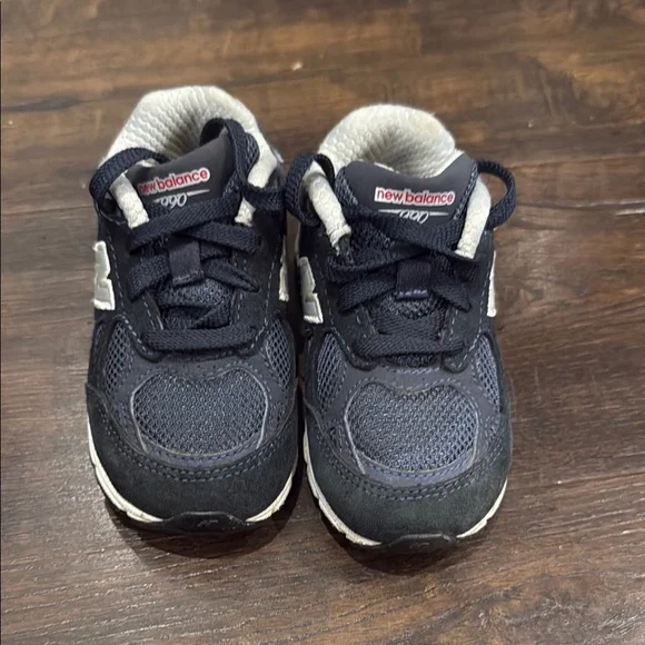 New Balance Kids Sneakers - Navy and Gray - Picture 3 of 8